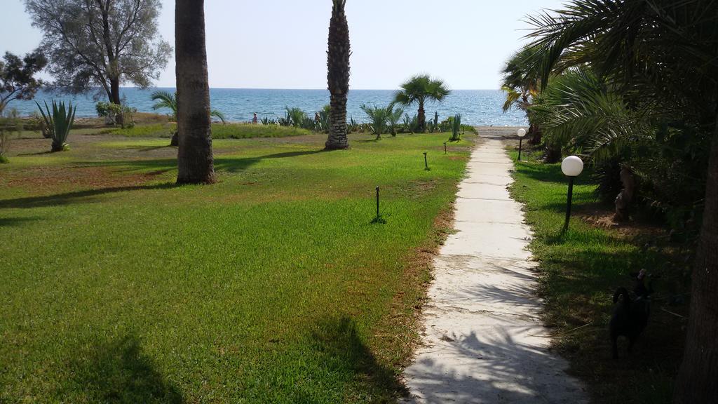 Sandy Beach Apartment 3 Voroklini Esterno foto